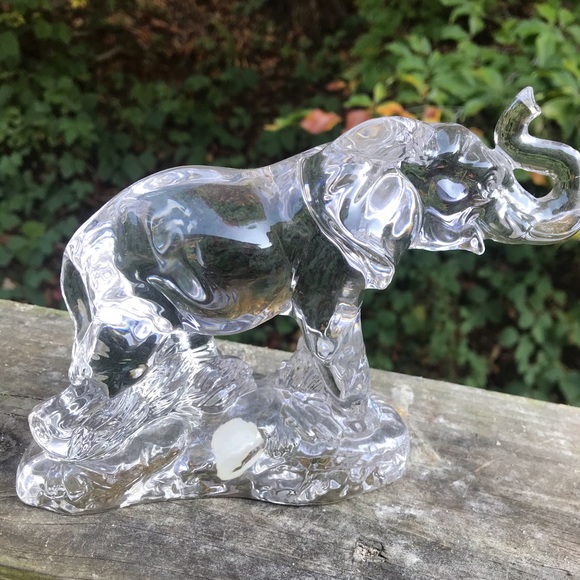 Wonders Of The Wild 24% Lead Crystal Elephant - Picture 3 of 11